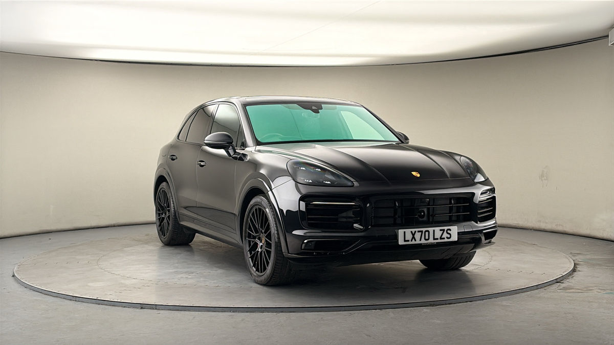 More views of Porsche Cayenne