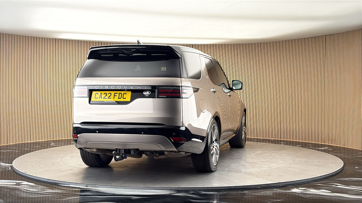 More views of Land Rover Discovery