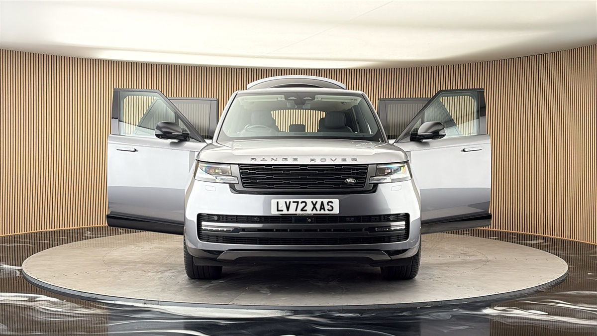 More views of Land Rover Range Rover