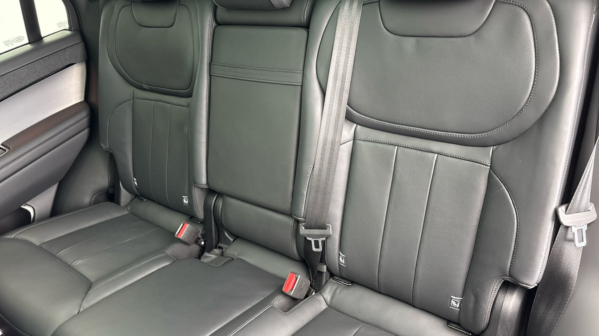 Land Rover Range Rover Sport Image 8