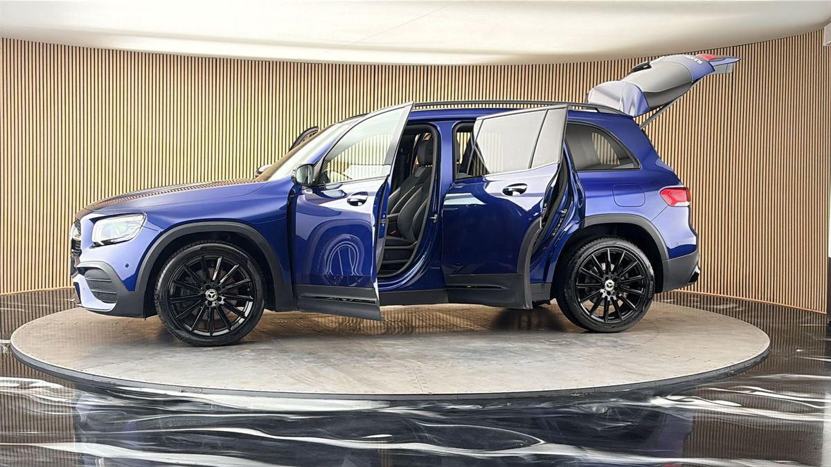 More views of Mercedes-Benz GLB