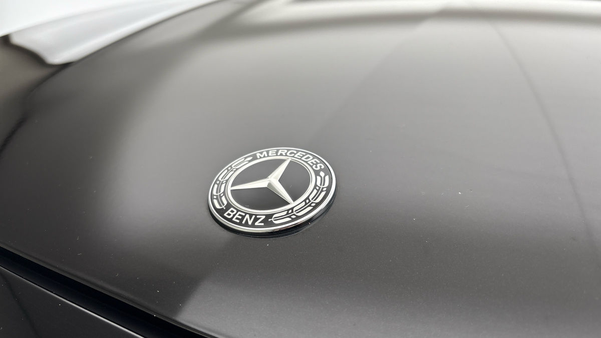 Mercedes-Benz E Class Image 24