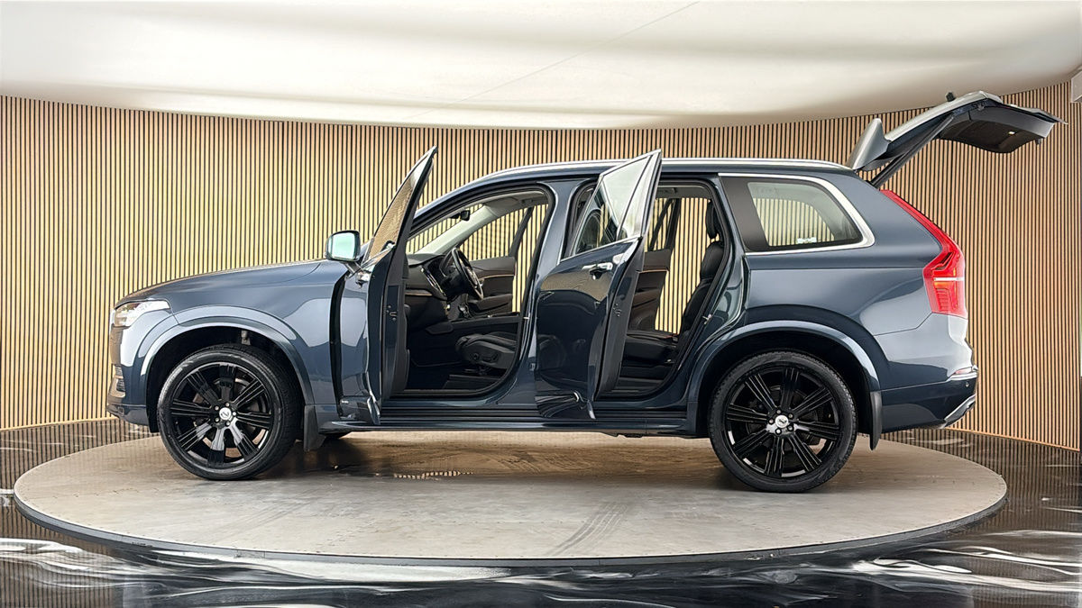 More views of Volvo XC90