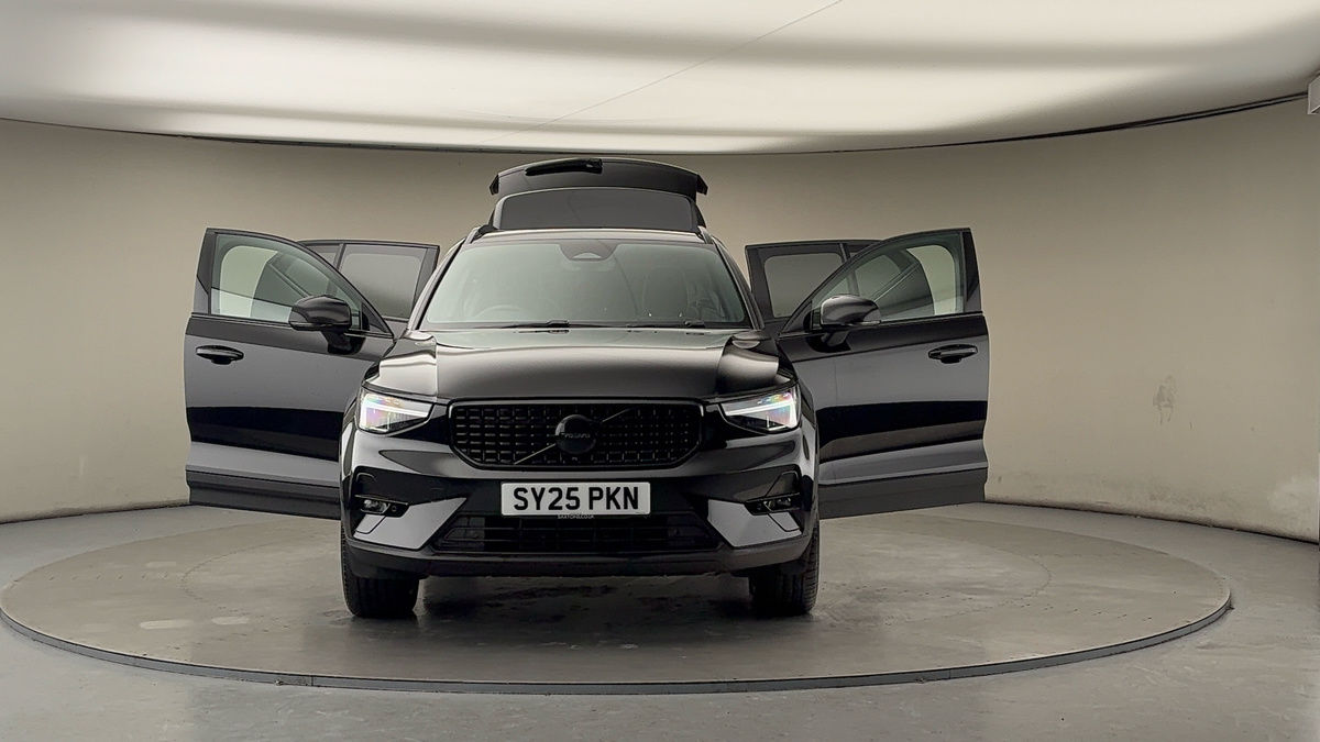 More views of Volvo XC40
