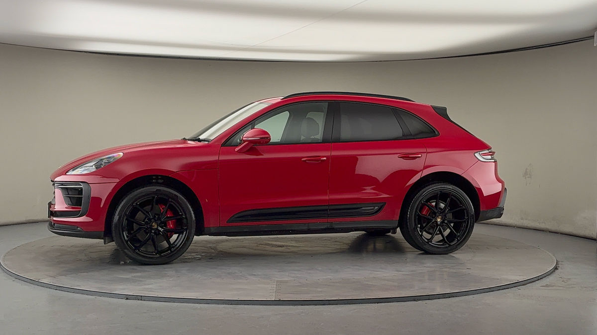 More views of Porsche Macan