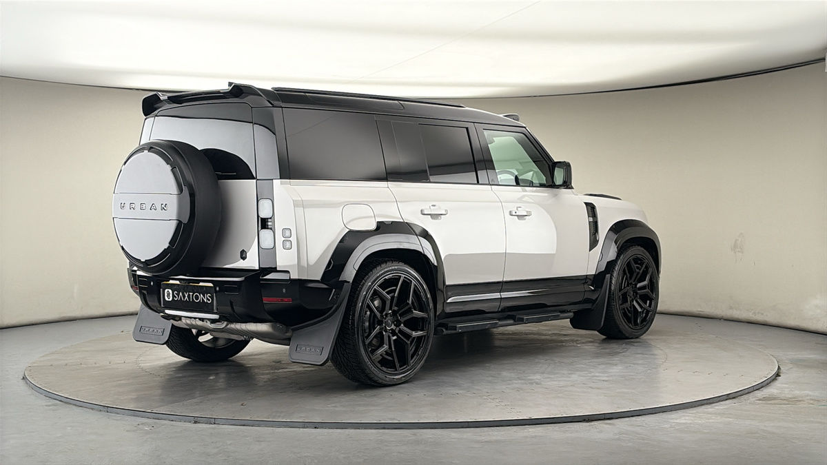 Land Rover Defender 110 Urban Image 21