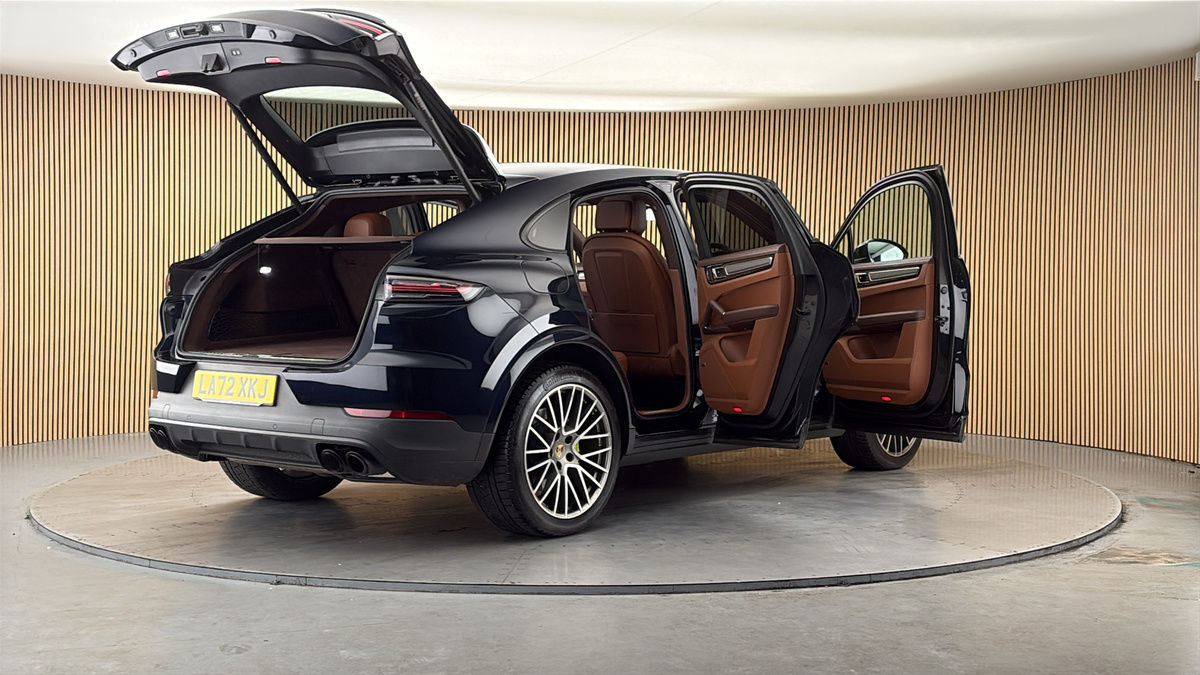 More views of Porsche Cayenne
