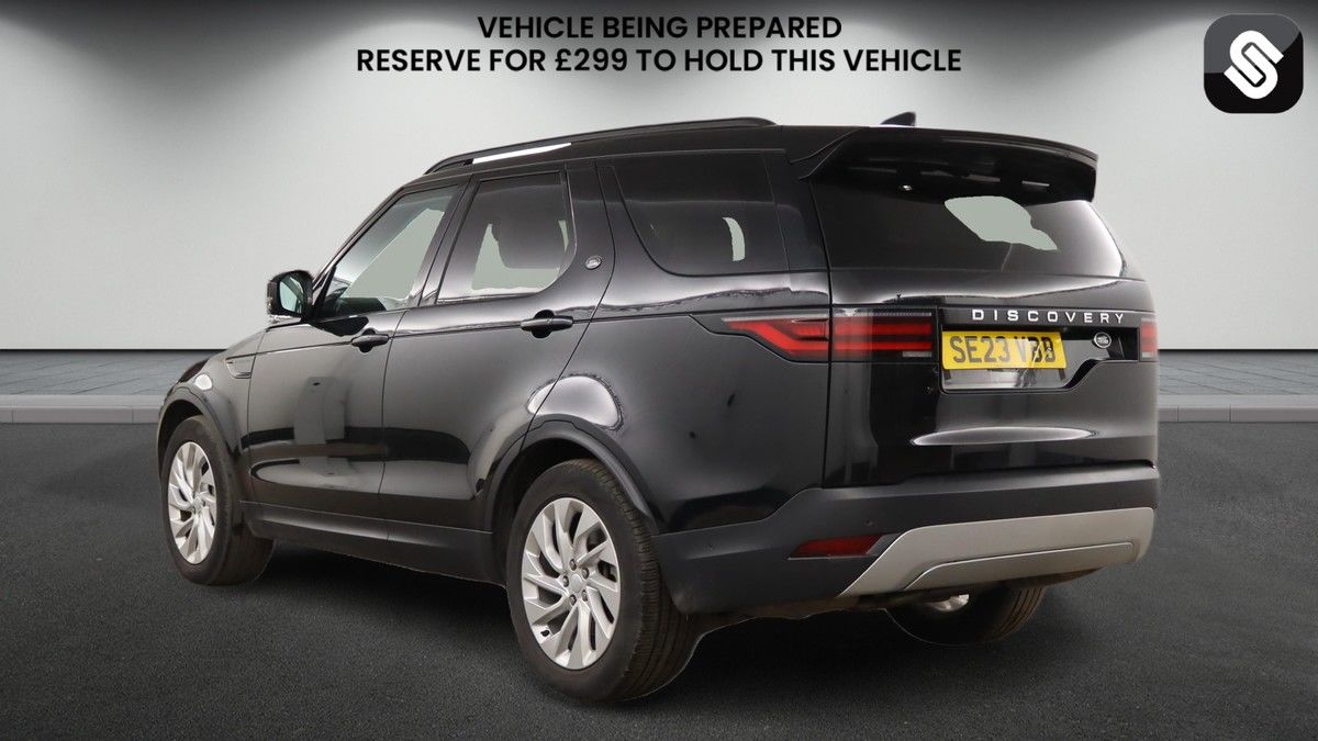 Land Rover Discovery Image 3