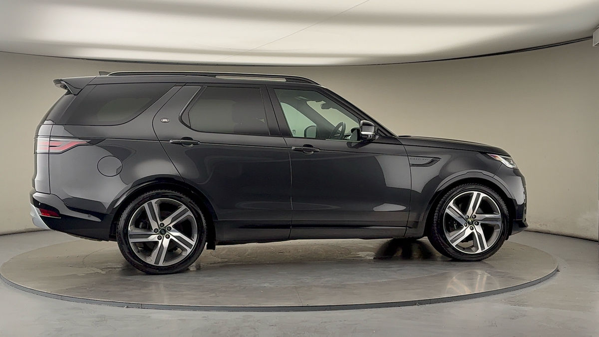 More views of Land Rover Discovery