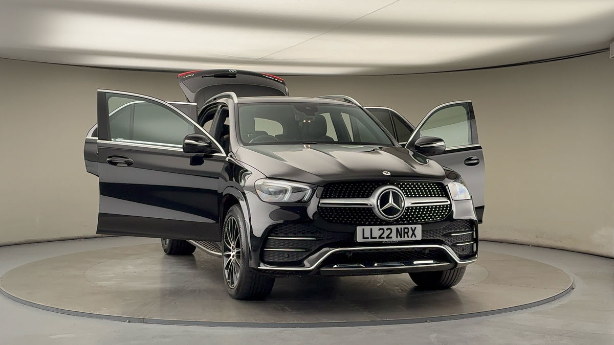More views of Mercedes-Benz GLE