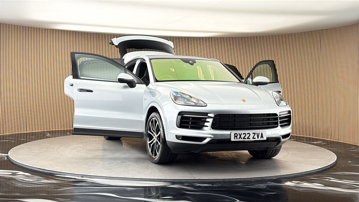 More views of Porsche Cayenne