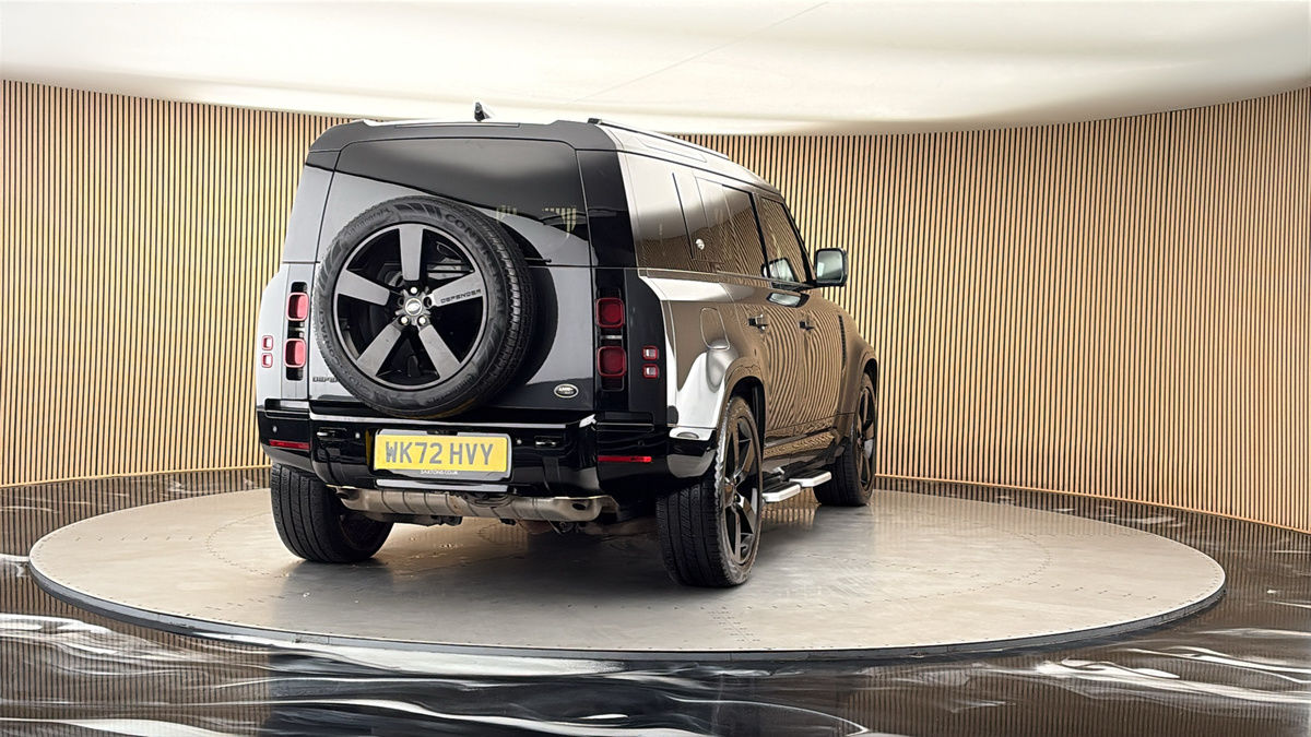 More views of Land Rover Defender 110