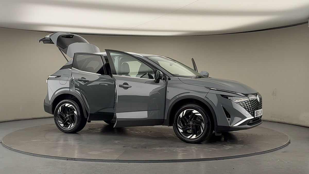 More views of Nissan Qashqai