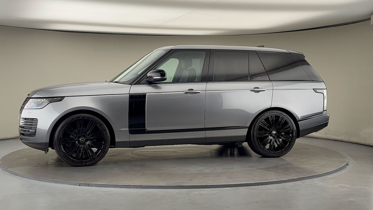 More views of Land Rover Range Rover