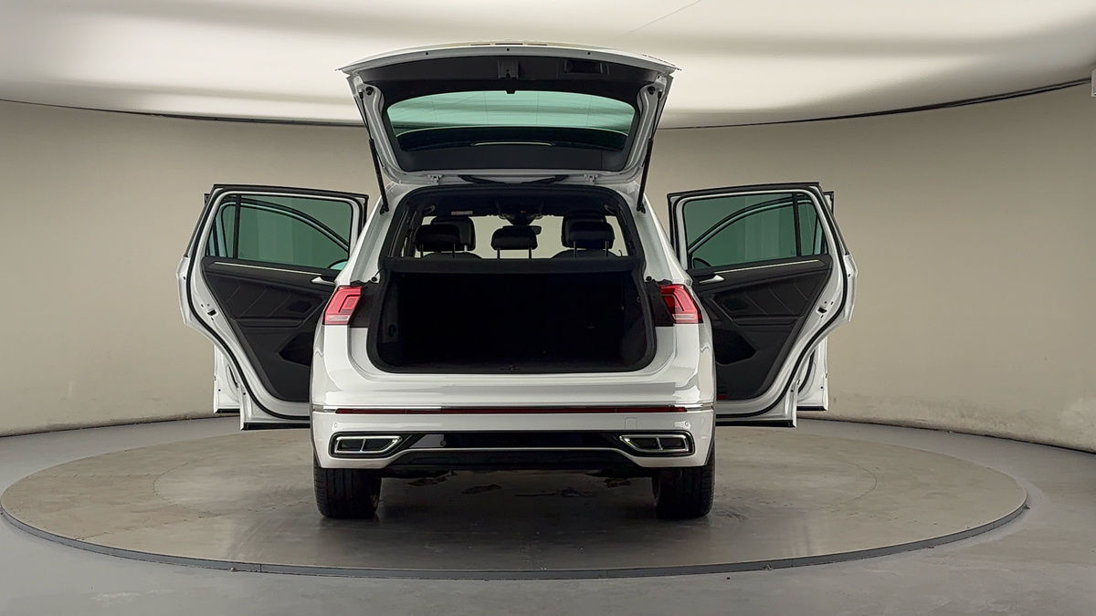 More views of Volkswagen Tiguan