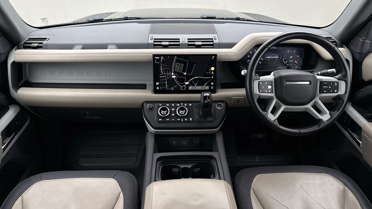 Land Rover Defender 90 Image 12