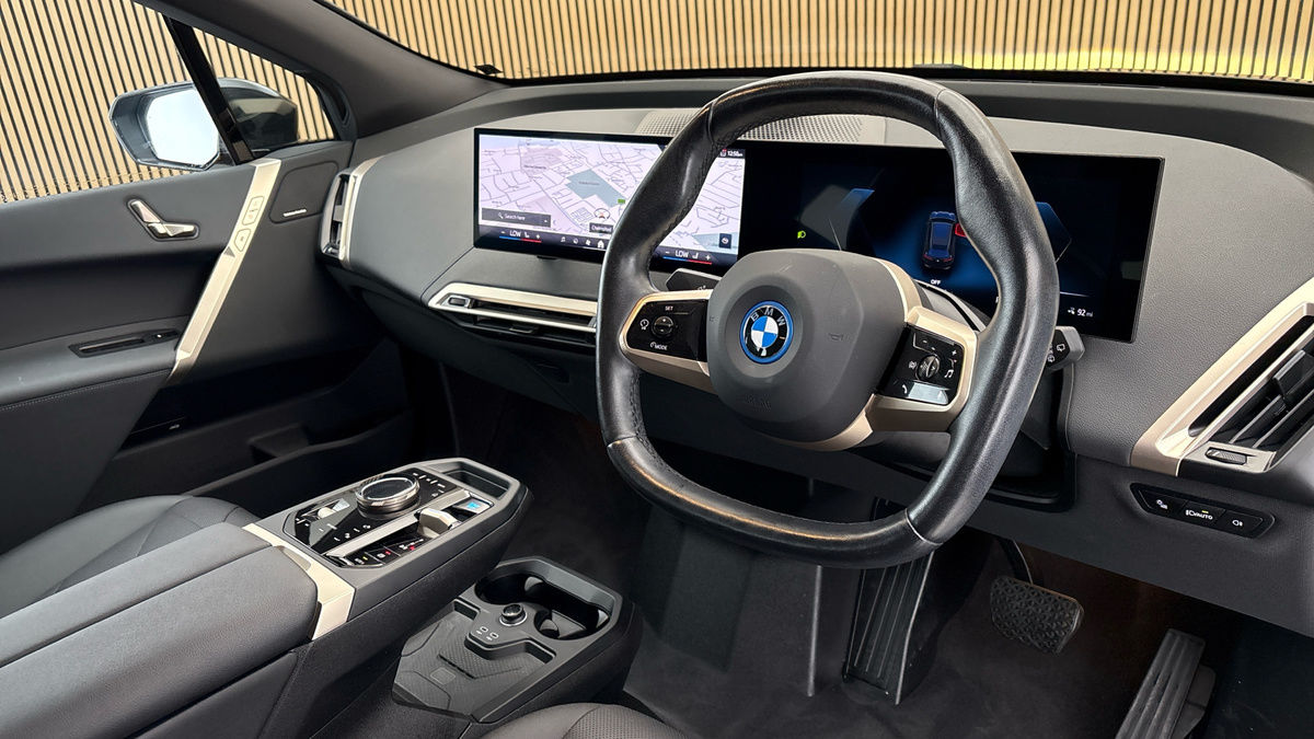BMW iX Image 5