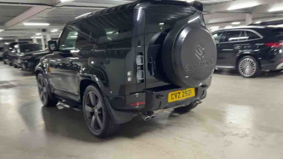 More views of Land Rover Defender 90