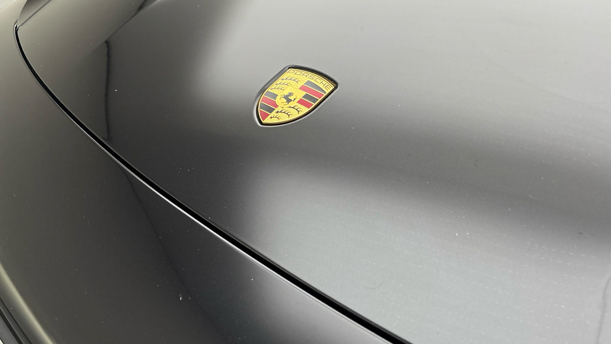 Porsche Taycan Image 24
