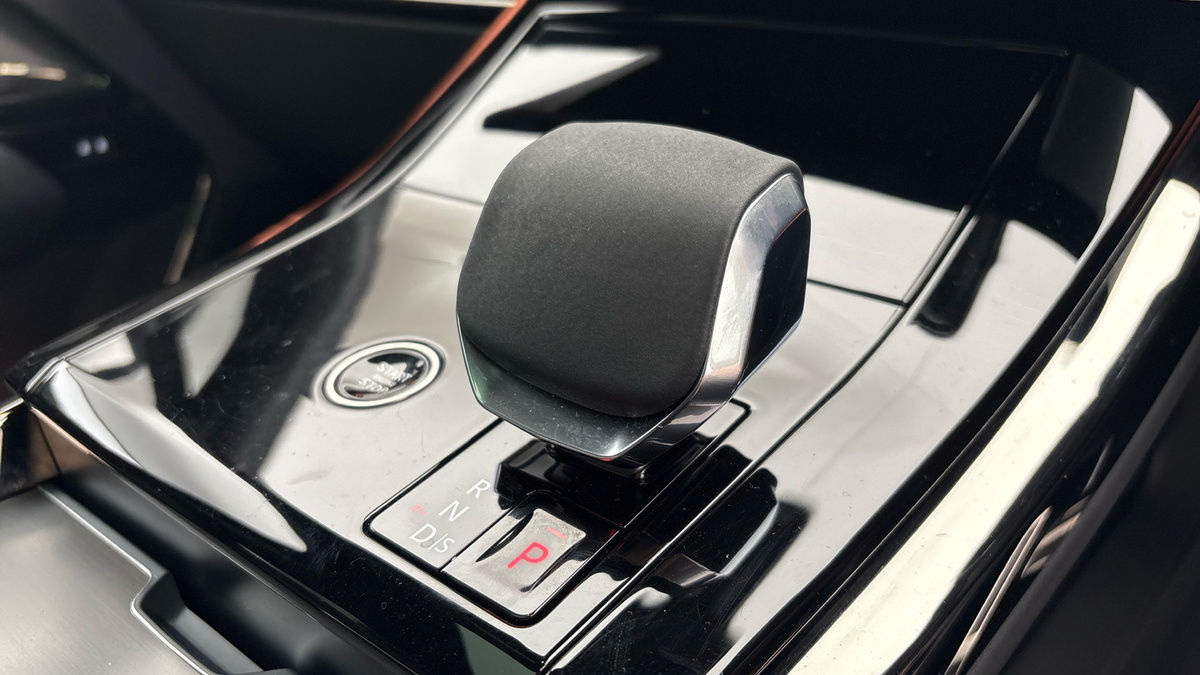 Land Rover Range Rover Sport Image 31