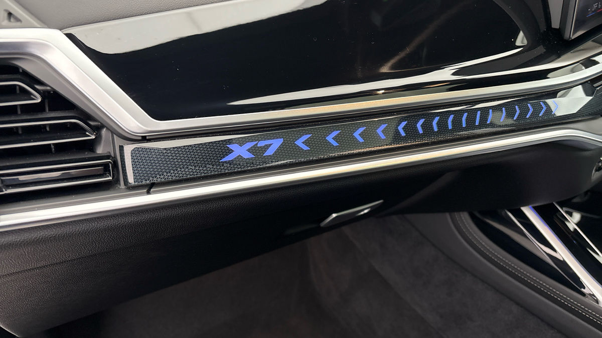 BMW X7 Image 25
