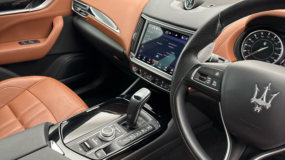 Maserati Levante Image 18