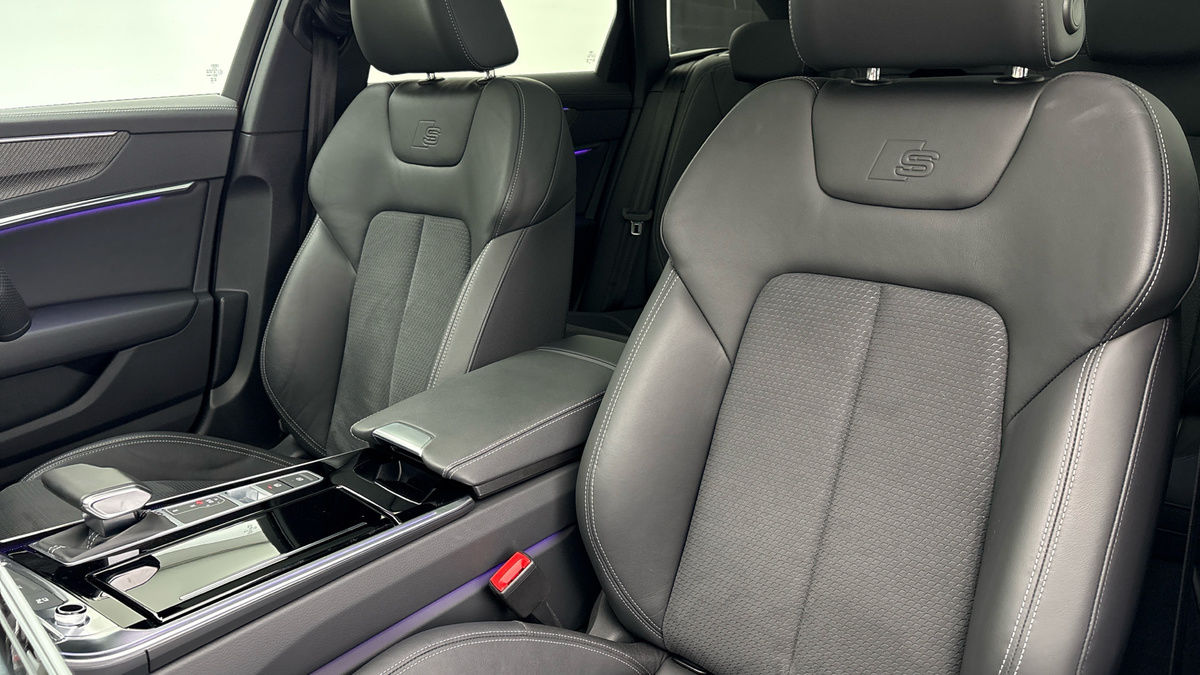 Audi A6 Avant Image 7