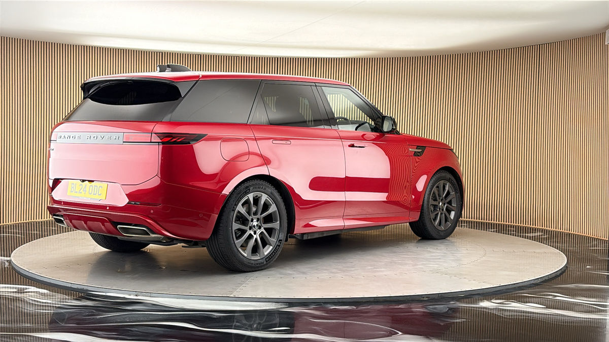 Land Rover Range Rover Sport Image 21