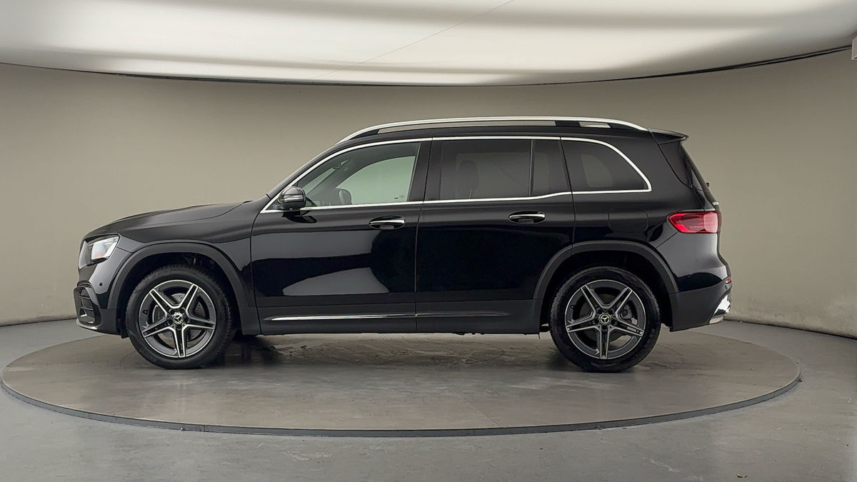 More views of Mercedes-Benz GLB