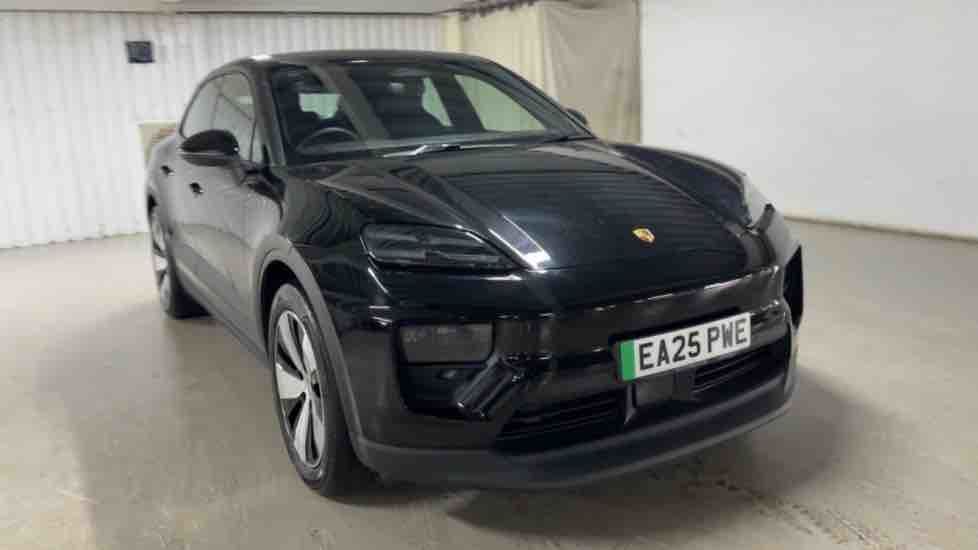 More views of Porsche Macan