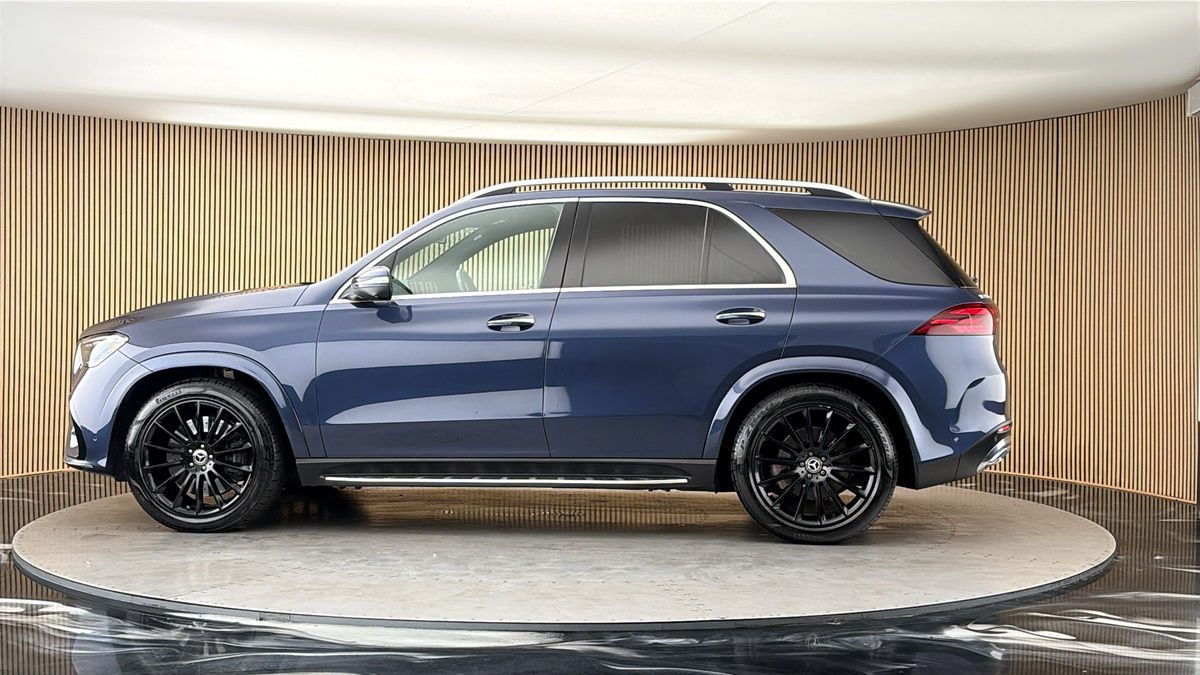 More views of Mercedes-Benz GLE