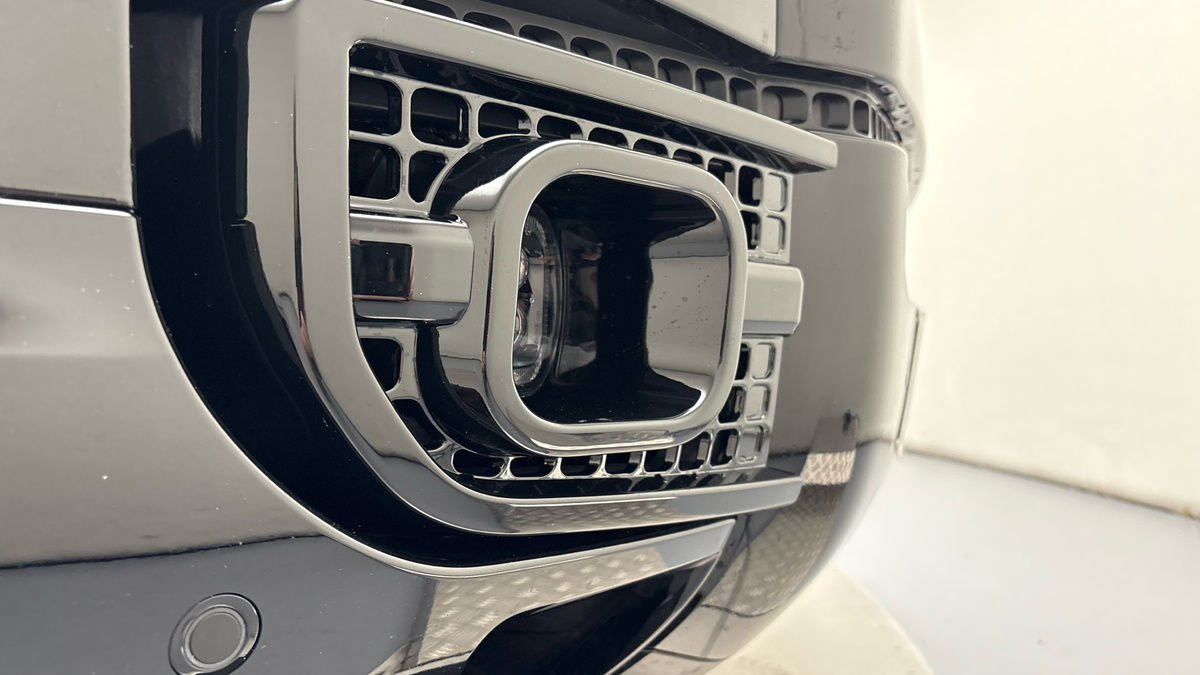 Land Rover Defender 110 Urban Image 34