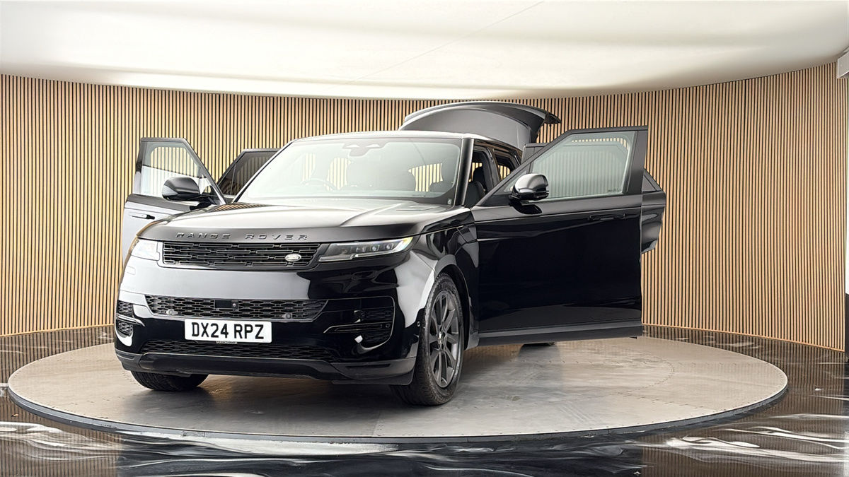 More views of Land Rover Range Rover Sport