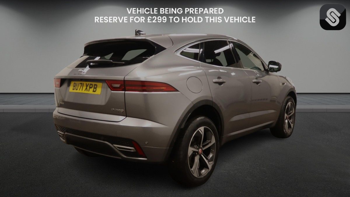Jaguar E-PACE Image 4