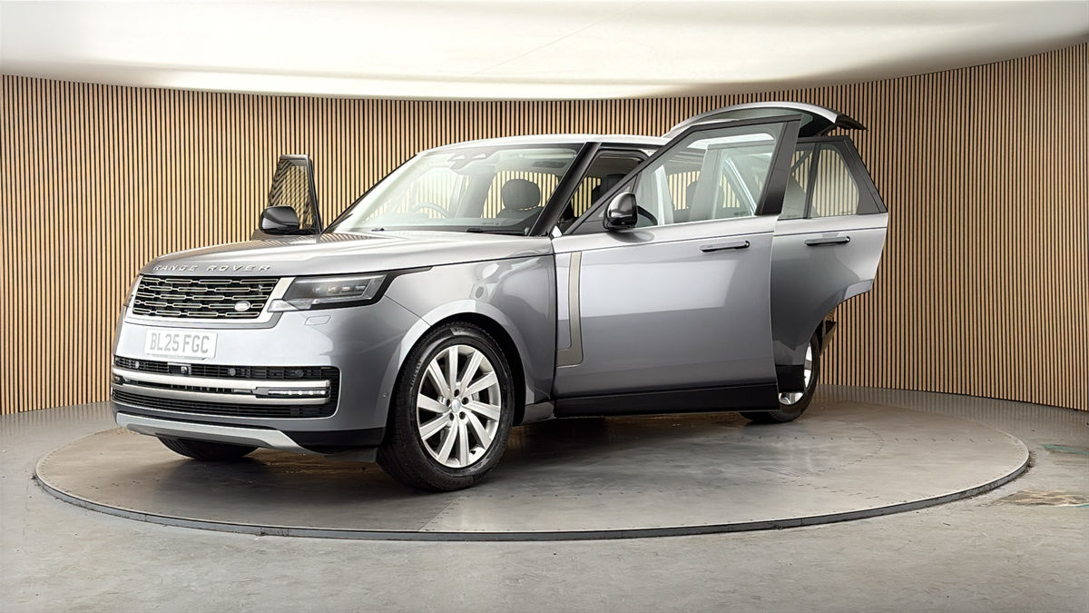 More views of Land Rover Range Rover