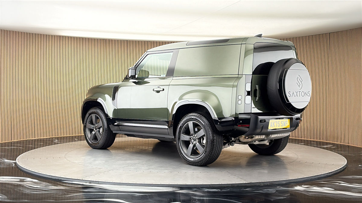 More views of Land Rover Defender 90