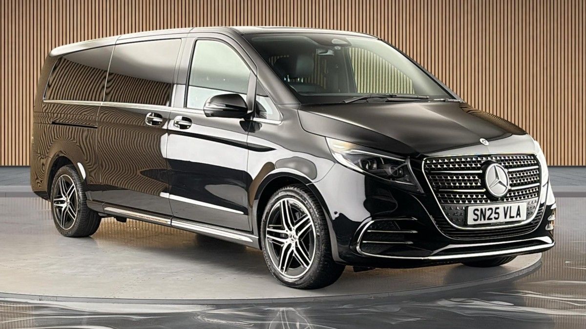 Mercedes-Benz V Class Sticky Header Image