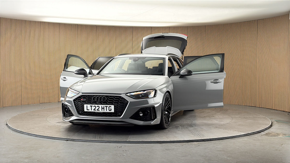 More views of Audi RS4 Avant