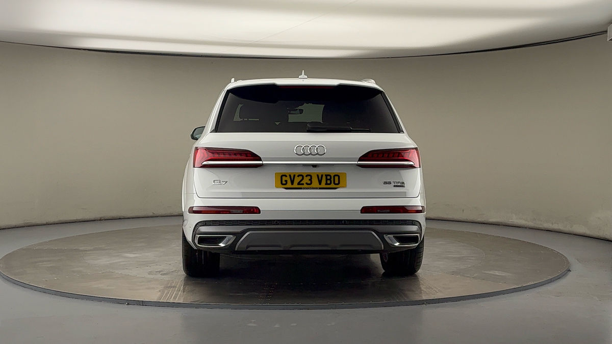 More views of Audi Q7