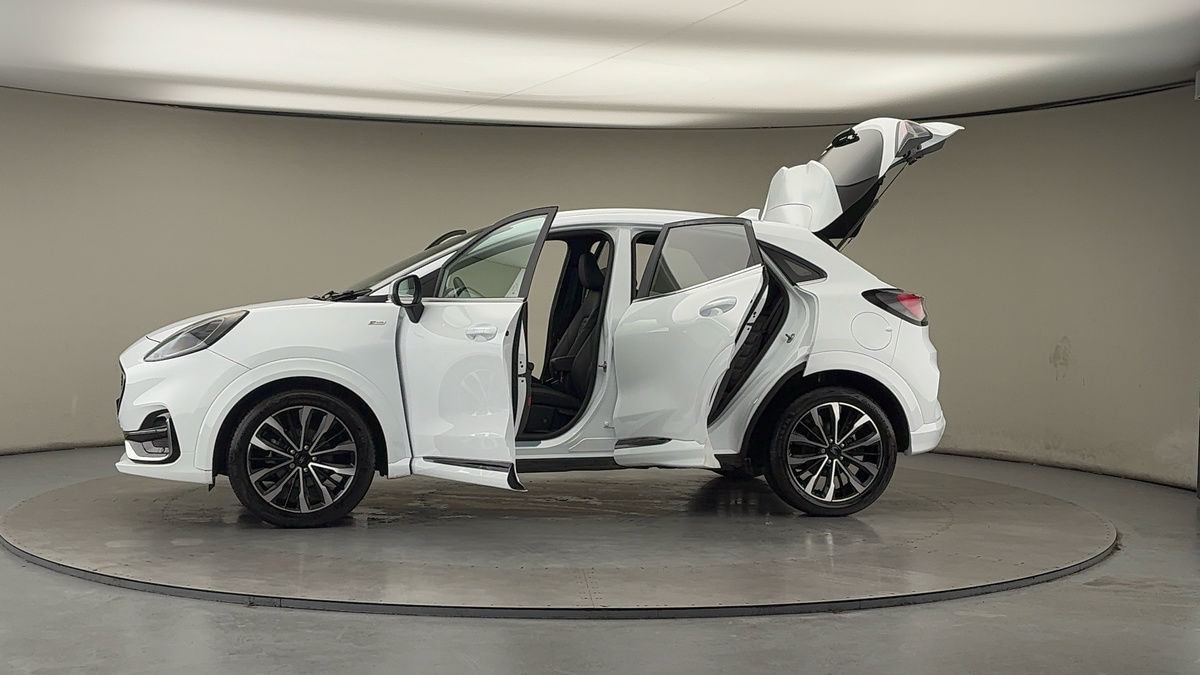 More views of Ford Puma