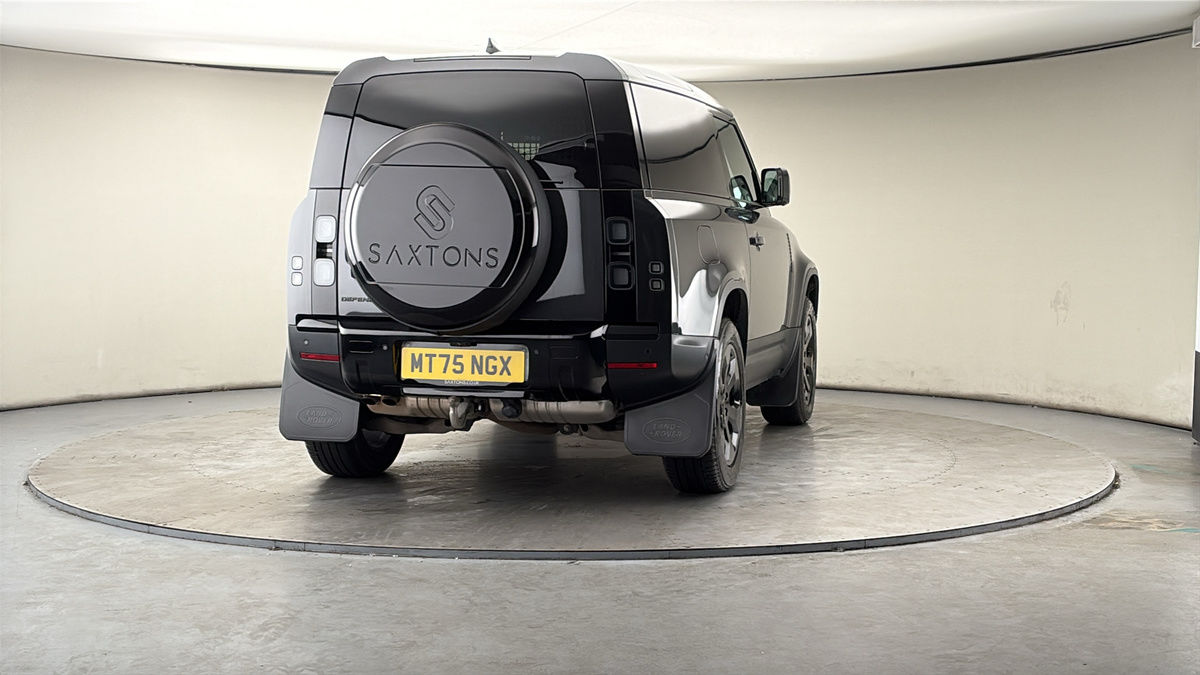More views of Land Rover Defender 90