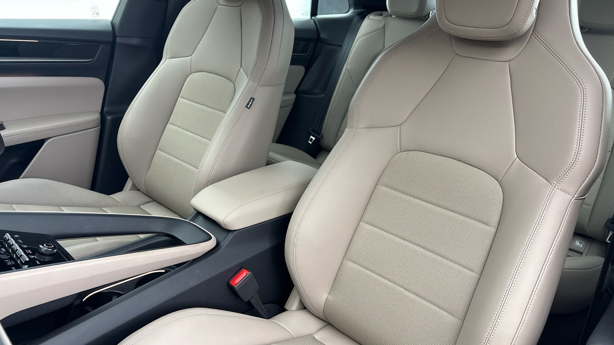 Porsche Macan Image 7