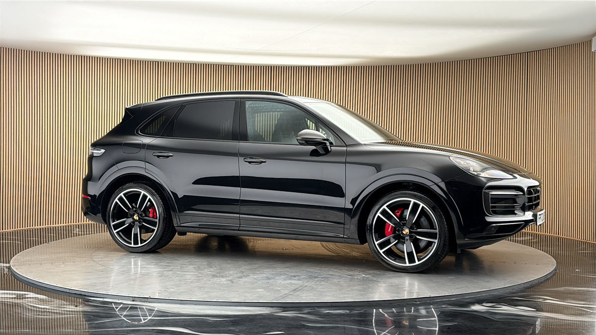 More views of Porsche Cayenne