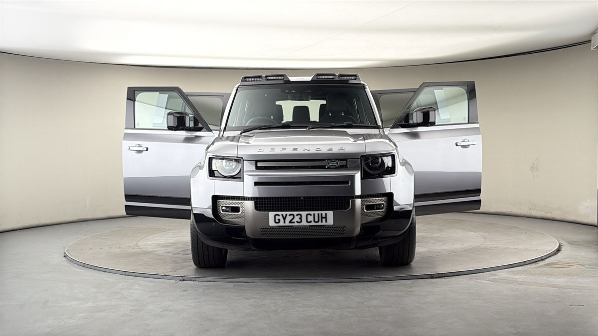 More views of Land Rover Defender 130