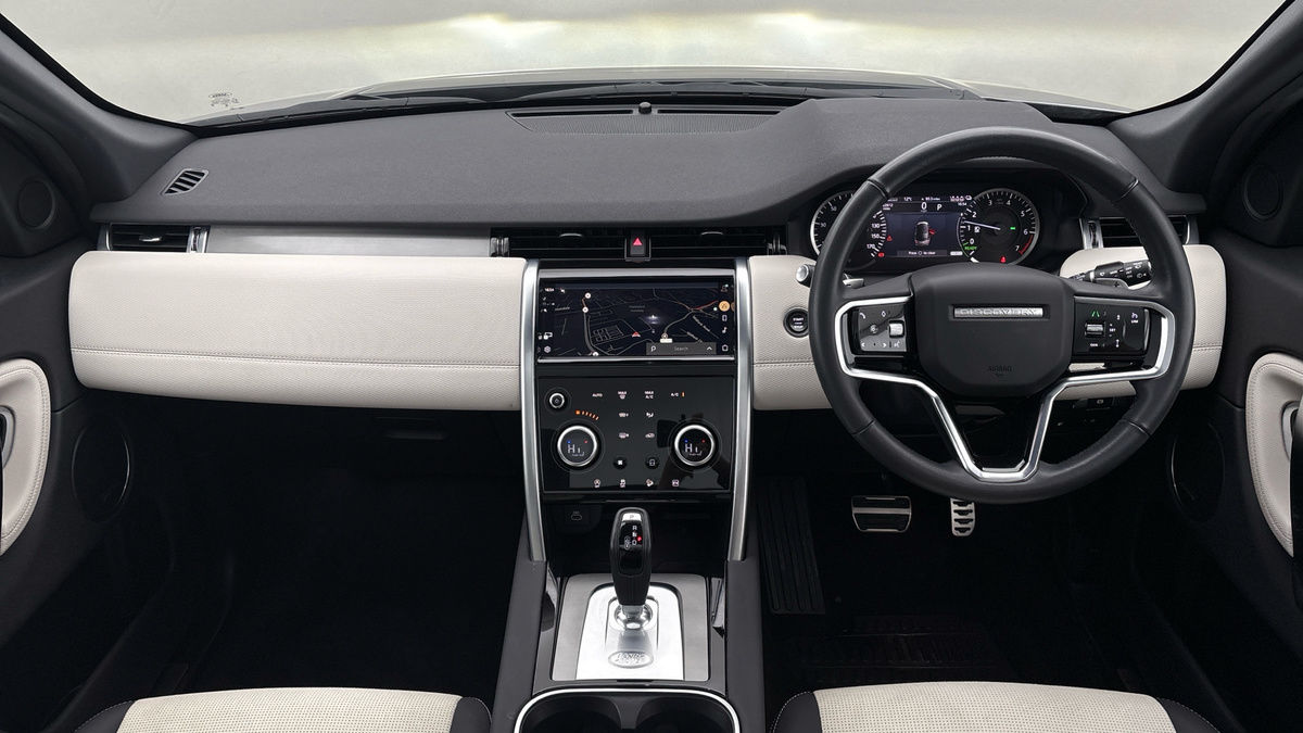 Land Rover Discovery Sport Image 12