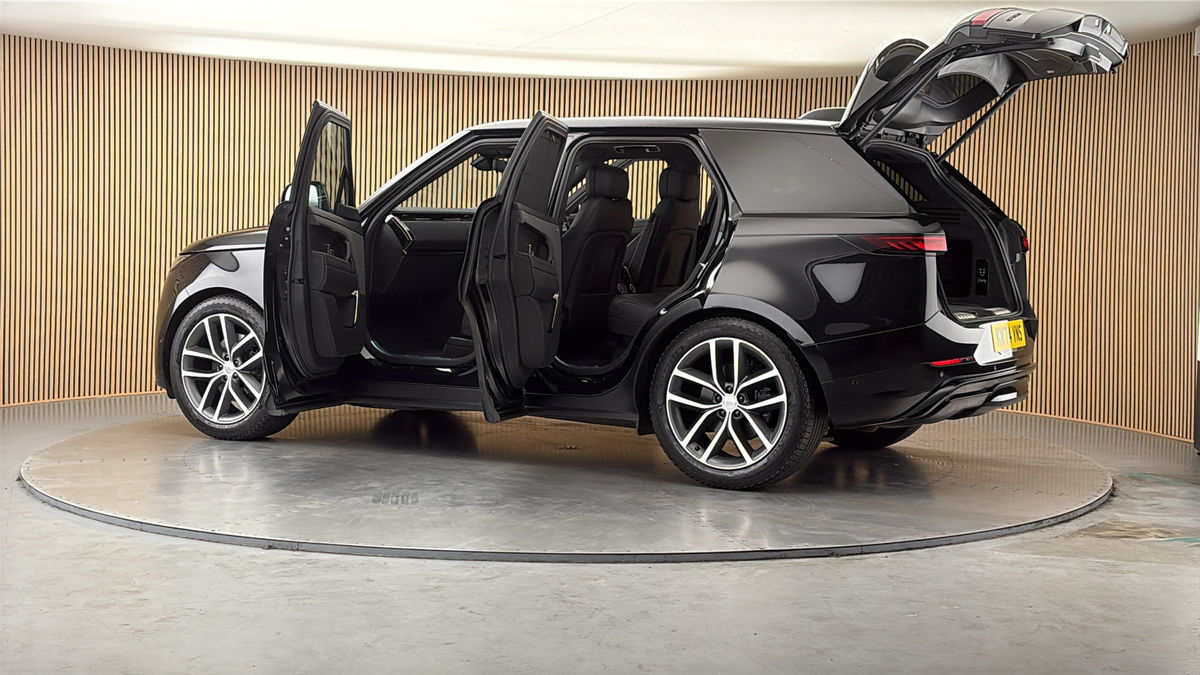 More views of Land Rover Range Rover Sport