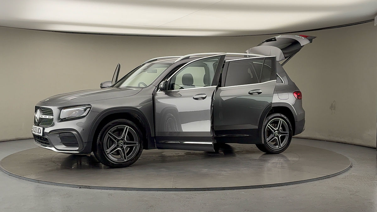 More views of Mercedes-Benz GLB