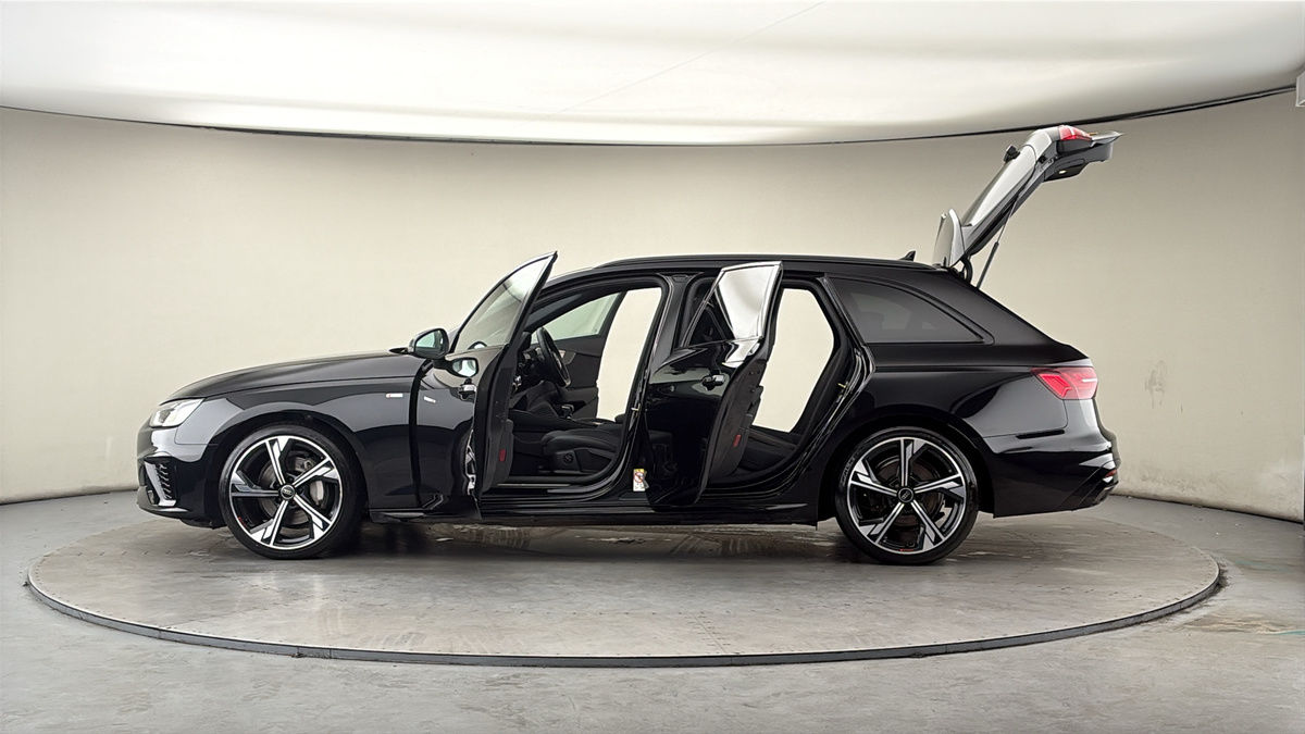 More views of Audi A4 Avant