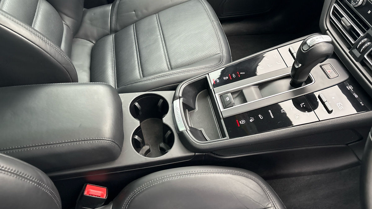 Porsche Macan Image 18