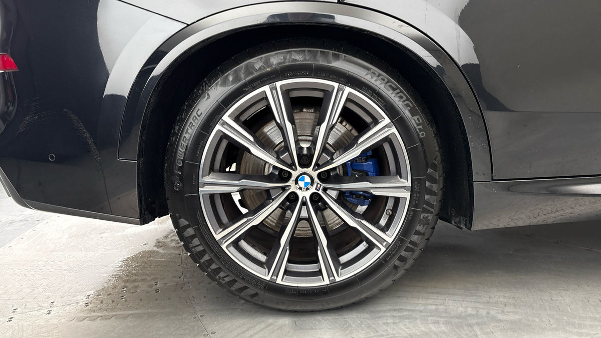 BMW X5 Image 10